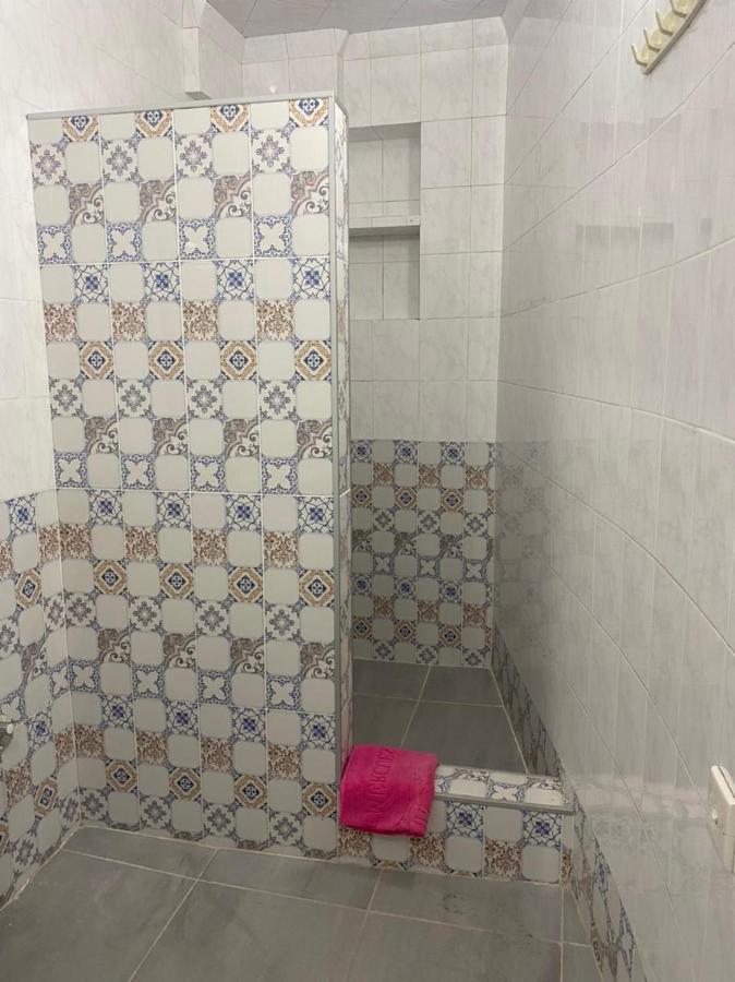 Spacious Dinamo Apartment Tbilisi Luaran gambar