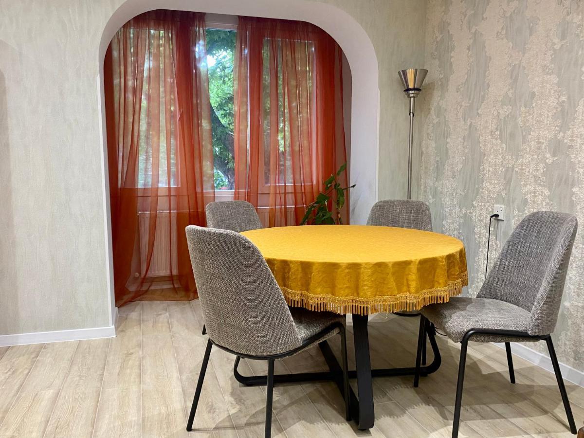 Spacious Dinamo Apartment Tbilisi Luaran gambar